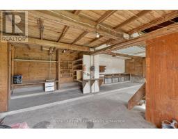 128 LOVEYS STREET E - 43