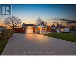 128 LOVEYS STREET E - 48