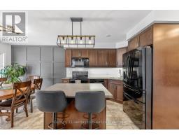 464 CHAMPLAIN AVENUE - 12