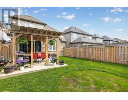 464 CHAMPLAIN AVENUE - 32