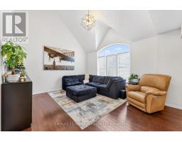 464 CHAMPLAIN AVENUE - 9