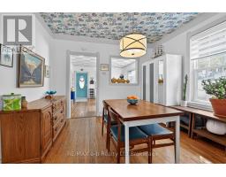 210 RUSSELL STREET - 11