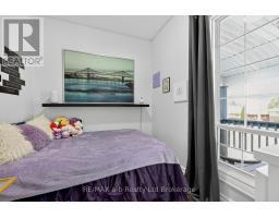 210 RUSSELL STREET - 15
