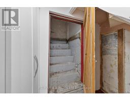 210 RUSSELL STREET - 29