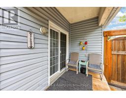 210 RUSSELL STREET - 33
