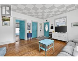 210 RUSSELL STREET - 9
