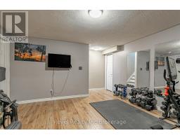 116 NORTH TOWN LINE - 18