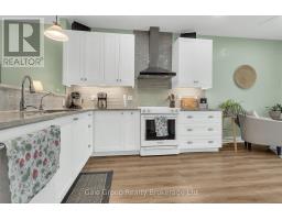 10 - 513 NOVA SCOTIA COURT - 10