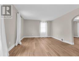 1098 FRANCES STREET - 10
