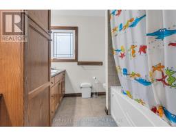 37 CHURCH STREET E - 16