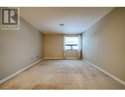 319 - 300 EVERGLADE CRESCENT W - 24