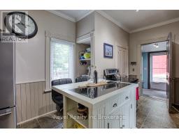 121 KING STREET W - 24