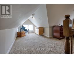 121 KING STREET W - 38
