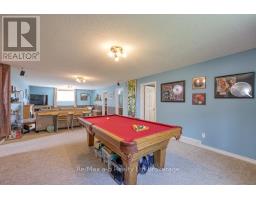 49 KERR CRESCENT - 15