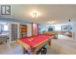 49 KERR CRESCENT - 16