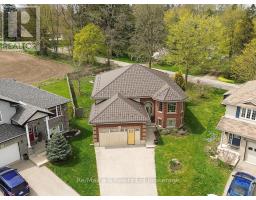 49 KERR CRESCENT - 26