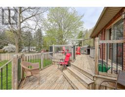 49 KERR CRESCENT - 31