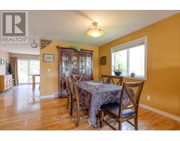 49 KERR CRESCENT - 5