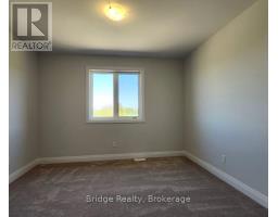 1498 UPPER THAMES DRIVE - 26