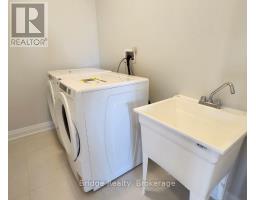 1498 UPPER THAMES DRIVE - 30