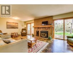 50 WARWICK AVENUE N - 7