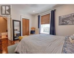 109 HURON STREET - 25