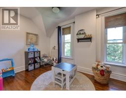 109 HURON STREET - 28
