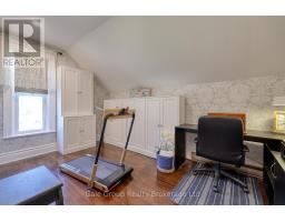 109 HURON STREET - 30
