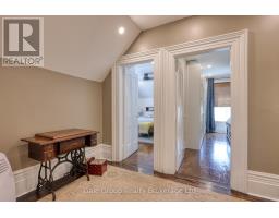 109 HURON STREET - 36