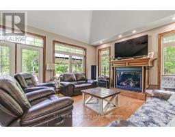 21 CHARLTON STREET - 6