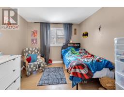 1012B NESBITT CRESCENT S - 16