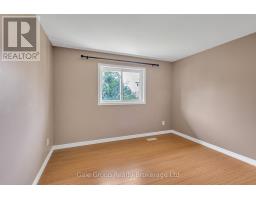 1012B NESBITT CRESCENT S - 17