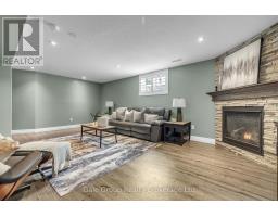 17 AMANDA AVENUE - 22