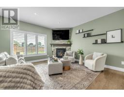 17 AMANDA AVENUE - 9