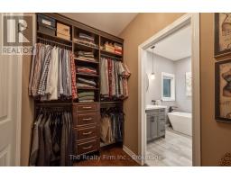 146 KNIGHTS BRIDGE ROAD - 17