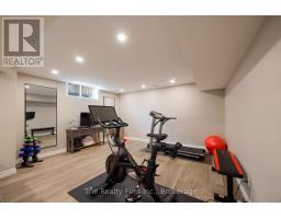 146 KNIGHTS BRIDGE ROAD - 25