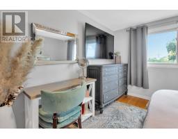 1100 SPRUCEDALE ROAD - 21