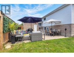 1100 SPRUCEDALE ROAD - 28