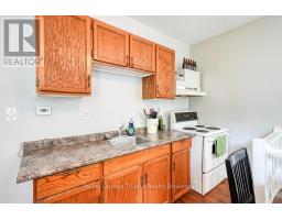 221 PARK ROW - 14