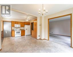6 KIRWIN DRIVE - 15