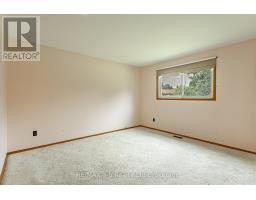 6 KIRWIN DRIVE - 19