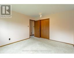 6 KIRWIN DRIVE - 20