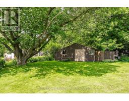 6 KIRWIN DRIVE - 36