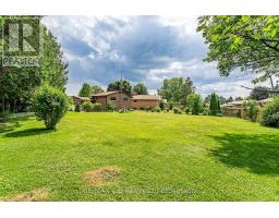 6 KIRWIN DRIVE - 38