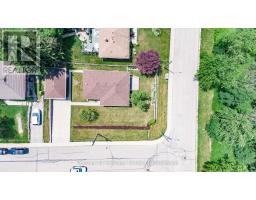 559 LEE AVENUE - 27