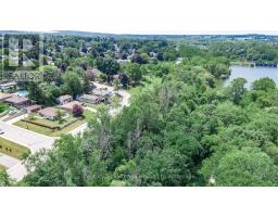 559 LEE AVENUE - 29