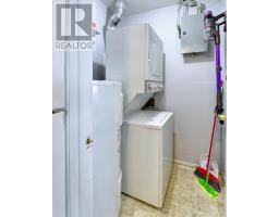 35 - 64 HIAWATHA ROAD - 19