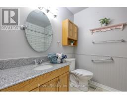 1051 DEVONSHIRE AVENUE - 18