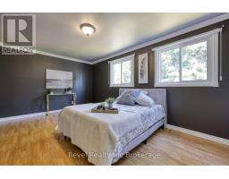 1051 DEVONSHIRE AVENUE - 20