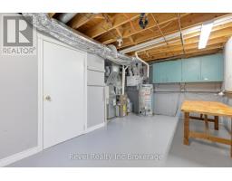 1051 DEVONSHIRE AVENUE - 25